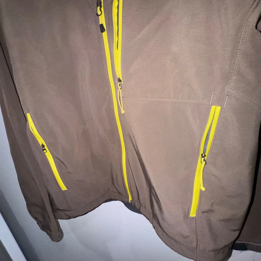 The North Face Apex Bionic Jacket Mens M  Brown Yellow Softshell Fall Winter